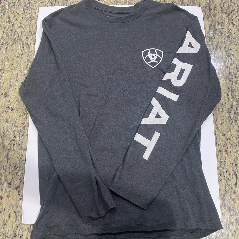 Mens Medium Ariat Shirt.